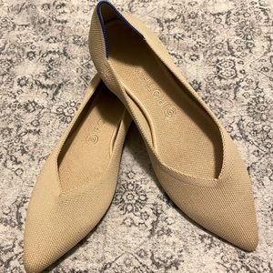 NWOT Rothy’s the Point in Size 10. Nude